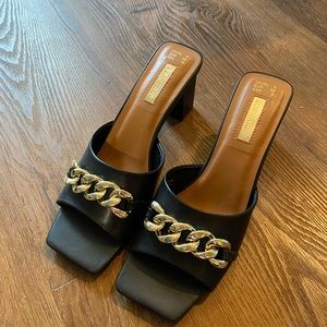 Chain kitten heels